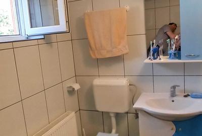 Casă cu 3 camere în Central