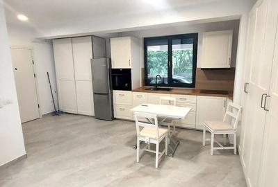 Garsonieră semidecomandată în Titan - 2