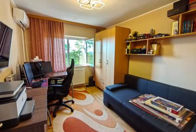 Apartament cu 3 camere decomandat în Lunei - 7