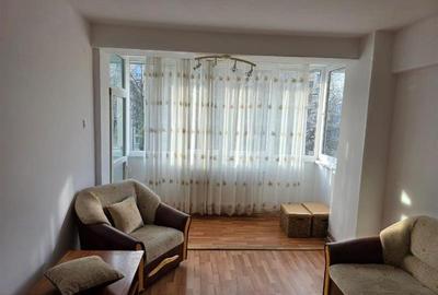 Apartament cu 2 camere circular, mobilat în Grigorescu
