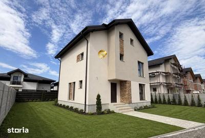 Casă cu 5 camere cu Teren 340 Mp în Central