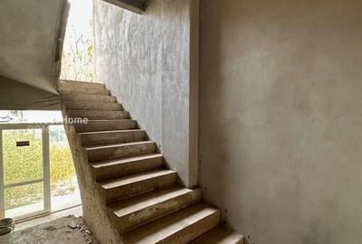 Casă cu 30 camere cu Teren 556 Mp în Unirii