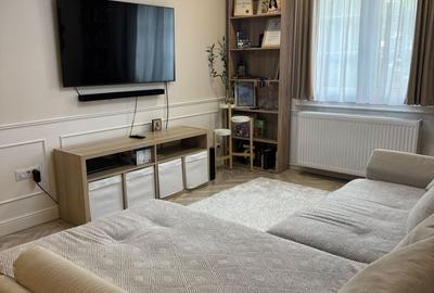 Apartament cu 3 camere semidecomandat în Titan