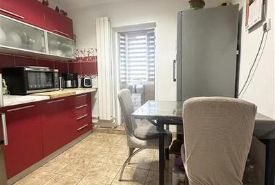 Apartament cu 3 camere decomandat în Far - 4