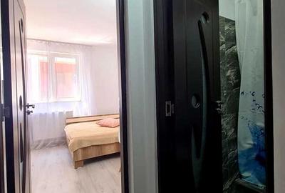 Garsonieră decomandată în Apărătorii Patriei
