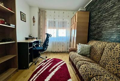 Apartament cu 3 camere decomandat, mobilat în Tecuci - 11