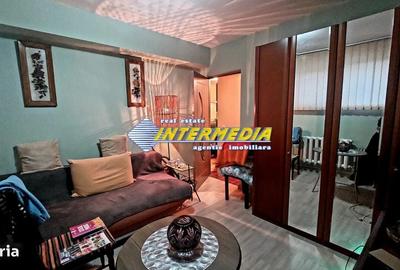 Apartament cu 2 camere decomandat în Cetate