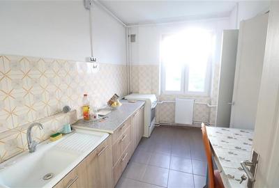 Apartament cu 3 camere semidecomandat în Gării - 1