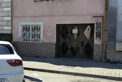 Spațiu comercial, de 89 mp, în Central - 1