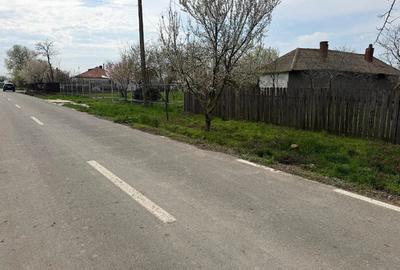 Teren de 5400 mp, în Păltinișu
