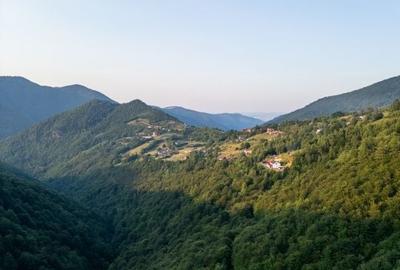 Teren de 600 mp, în Măguri