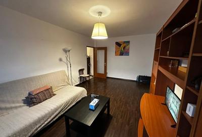 Apartament cu 4 camere decomandat în Tei - 2