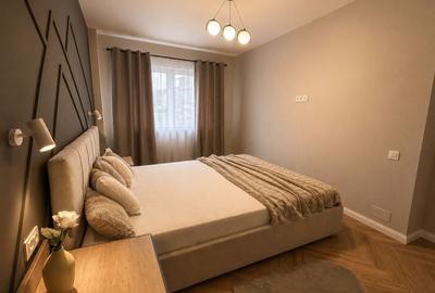 Apartament cu 3 camere semidecomandat, mobilat în Florești - 2