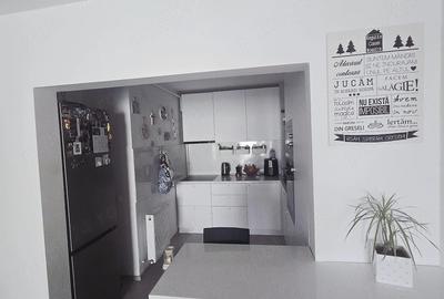 Apartament cu 2 camere decomandat în Central - 3