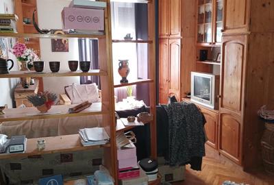 Apartament cu 2 camere decomandat în Decebal