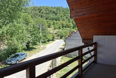 Casă cu 3 camere cu Teren 1485 Mp în Dobra - 3