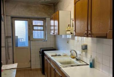 Apartament cu 2 camere decomandat în Crângași