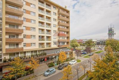 Apartament cu 2 camere decomandat, mobilat în Tractorul