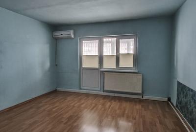 Apartament cu 2 camere semidecomandat în Dorobanți 1