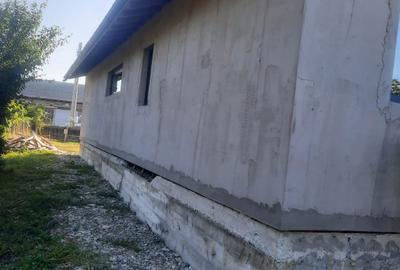 Casă cu 4 camere în Girov - 12