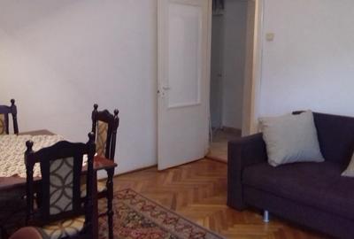 Apartament cu 3 camere decomandat, mobilat în Complex Studențesc - 2