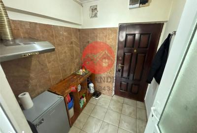 Garsonieră în Vest - 3