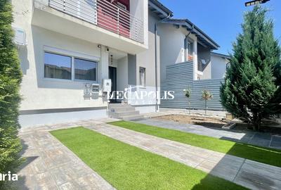Casă cu 4 camere cu Teren 230 Mp în Sânpetru