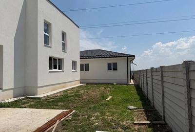Casă cu Teren 307 Mp în Malu Mare