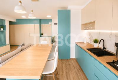 Apartament cu 3 camere decomandat, mobilat în Piața Cluj