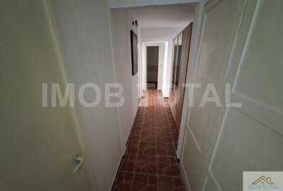 Apartament cu 3 camere decomandat în Trivale - 8