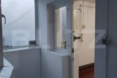Apartament cu 3 camere decomandat în Micro 4 - 4