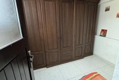 Duplex cu 4 camere cu Canalizare în Democrației - 7