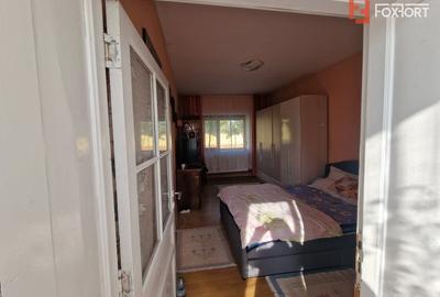 Casă individuală cu 4 camere cu Canalizare în Central - 13