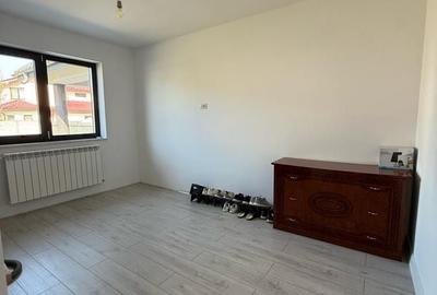 Casă cu 3 camere în Vânători - 11