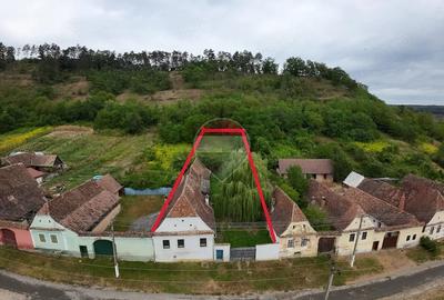 Casă cu Teren 1523 Mp în Valchid