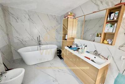 Casă cu 5 camere cu Teren 1362 Mp în Dragoslavele - 2