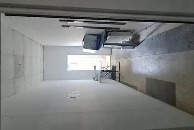 Spațiu comercial, de 3,000 mp, în Sântuhalm