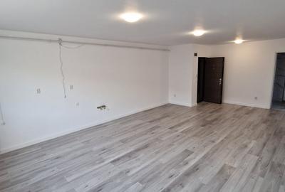 Apartament cu 2 camere decomandat în Exterior Est