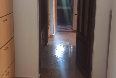 Apartament cu 3 camere decomandat în Rahova - 3
