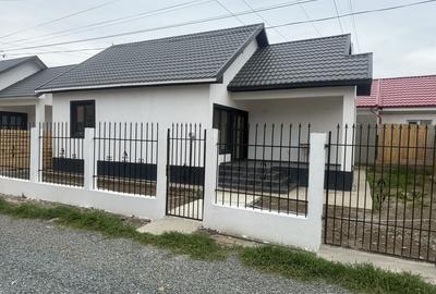 Casă cu 4 camere în Central - 1