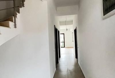Casă cu 4 camere cu Teren 306 Mp în Central