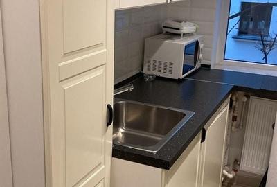 Apartament cu 2 camere semidecomandat, mobilat în Romană