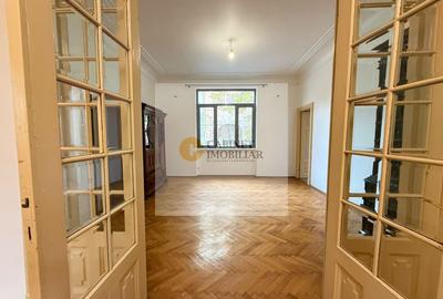 Apartament cu 3 camere circular în Rosetti