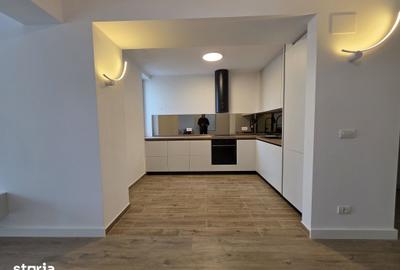 Apartament cu 4 camere în Armeneasca