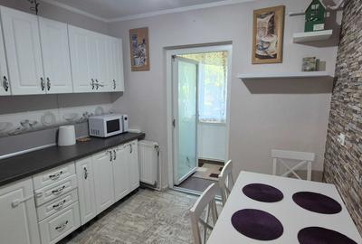 Apartament cu 2 camere decomandat în Exterior Vest