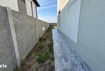 Casă cu 4 camere cu Teren 273 Mp în Giroc