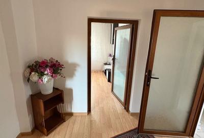Casă cu 3 camere în Gheorghe Lazăr