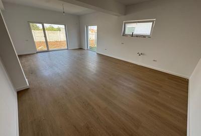 Casă individuală cu 4 camere cu Canalizare în Tunari - 3
