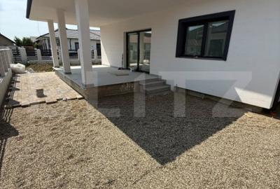 Casă cu 4 camere cu Teren 500 Mp în Central