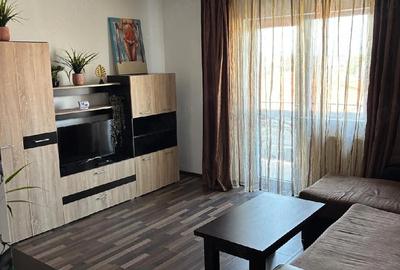 Apartament cu 2 camere semidecomandat în Tractorul